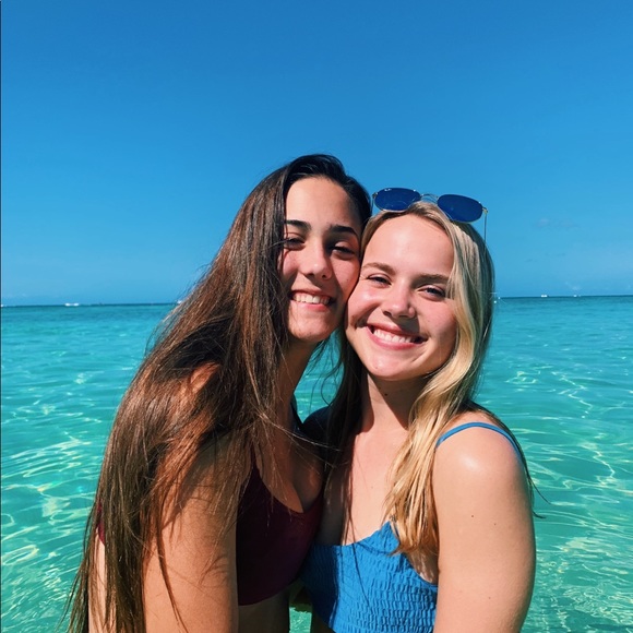 Meet your Posher, Carson - Picture 1 of 1